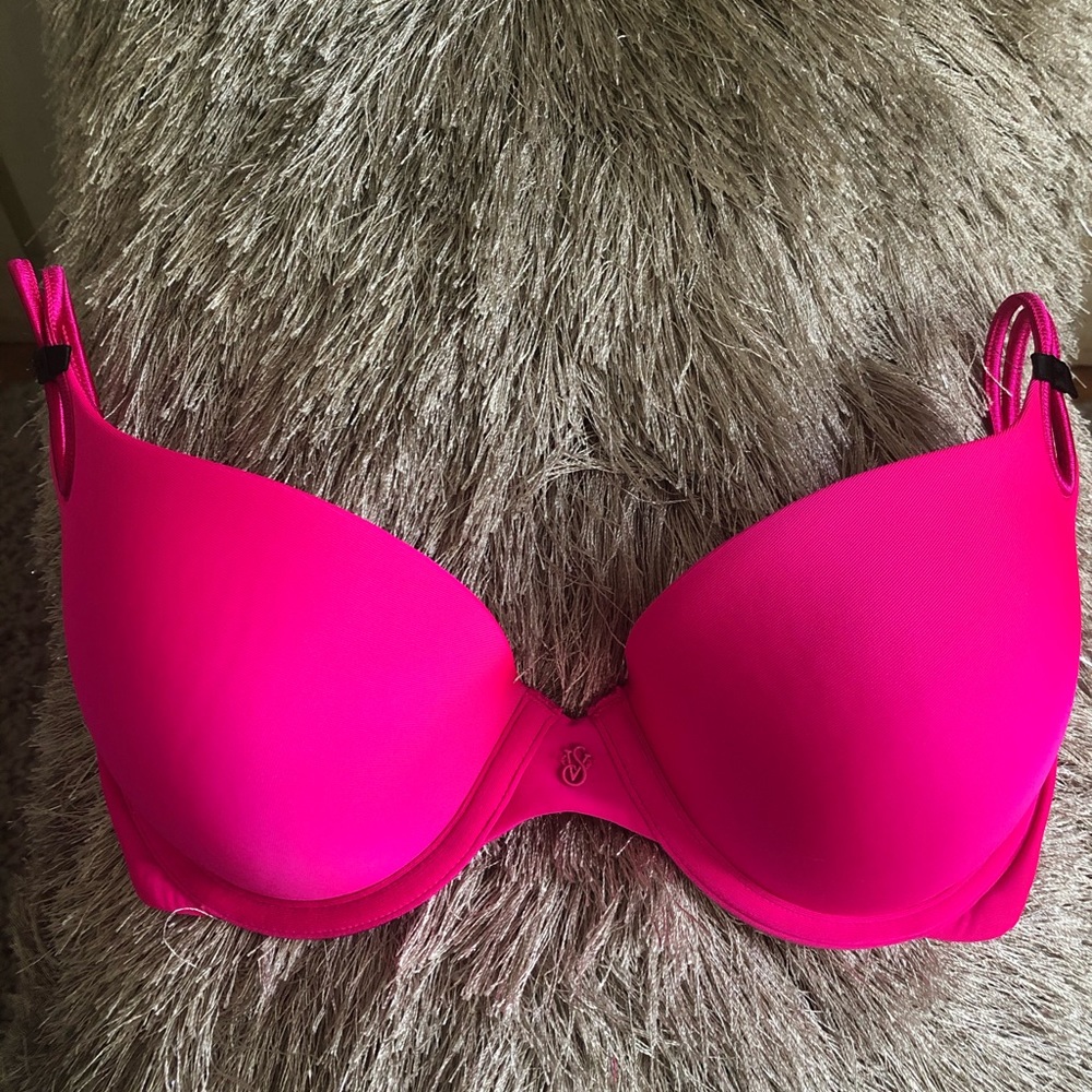 EUC VS Sexy Little Things demi bra. 34C